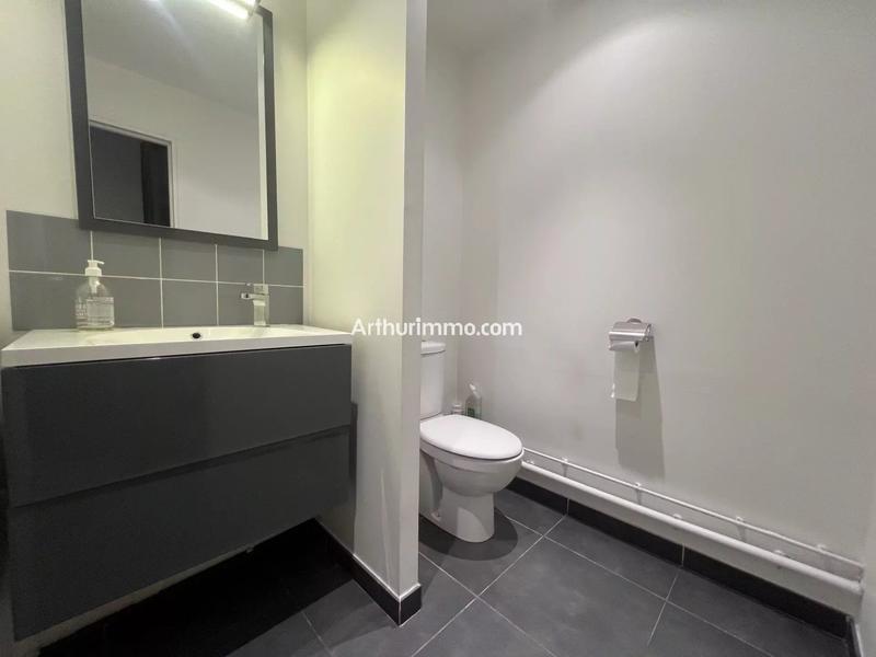 Bureau - 87 m² - 6 pièces