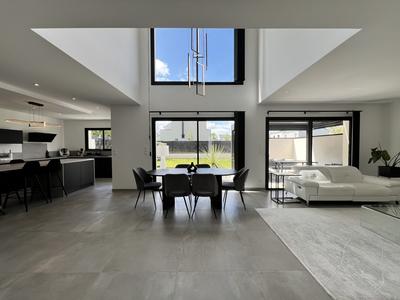 Maison contemporaine - 153 m² - 6 pièces