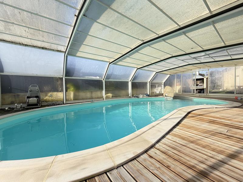 Maison - 153 m² - 10 pièces