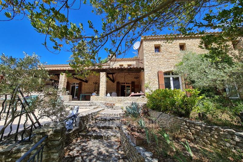 Maison - 278 m² - 8 pièces