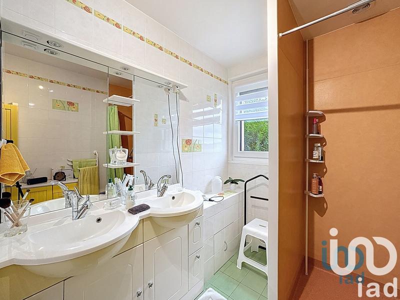 Maison - 178 m² - 8 pièces