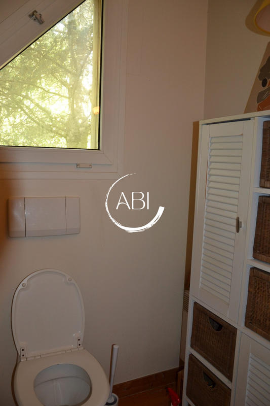 Maison - 206 m² - 7 pièces