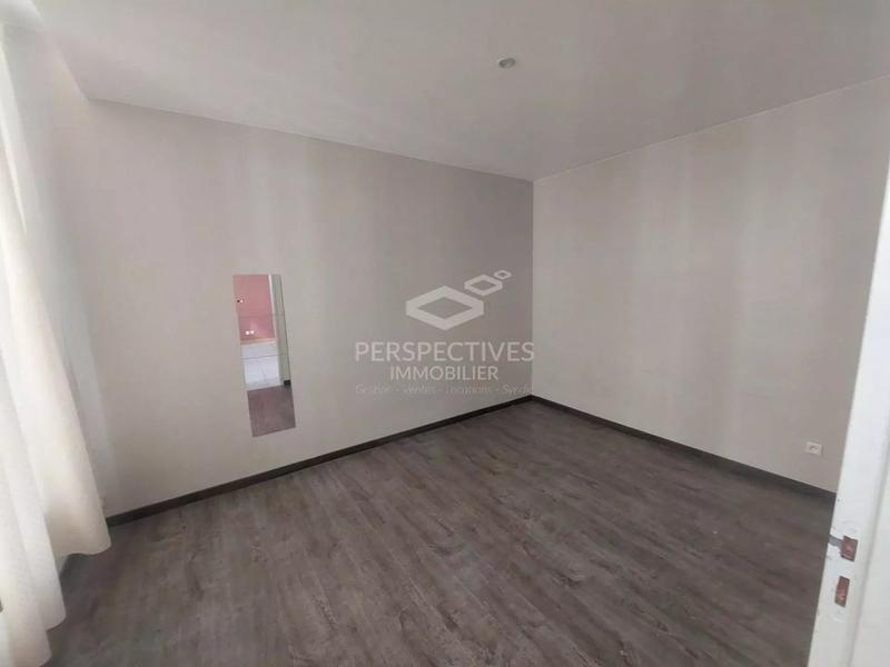 Appartement - 92 m² - 4 pièces
