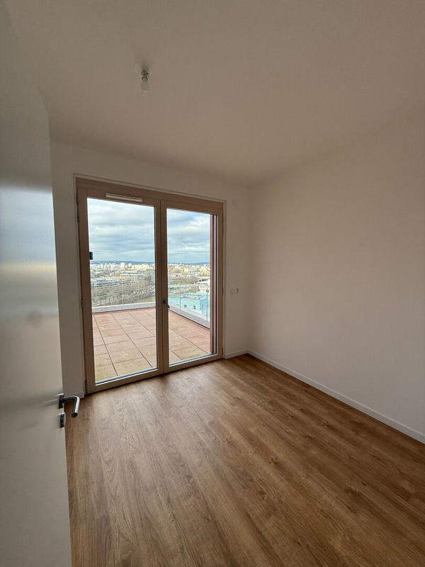 Appartement - 105 m² - 5 pièces