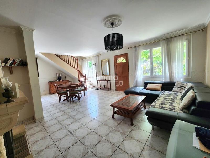 Maison - 127 m² - 6 pièces