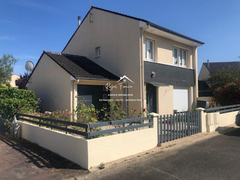 Maison traditionnelle - 97 m² - 5 pièces