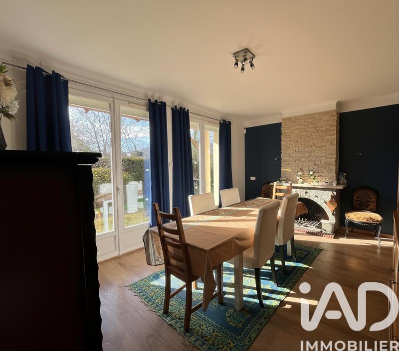 Maison - 95 m² - 5 pièces