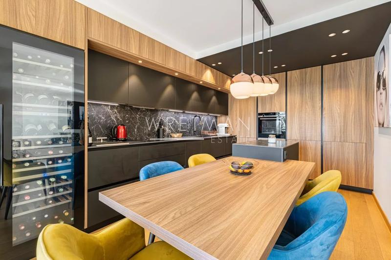 Appartement - 85 m² - 3 pièces