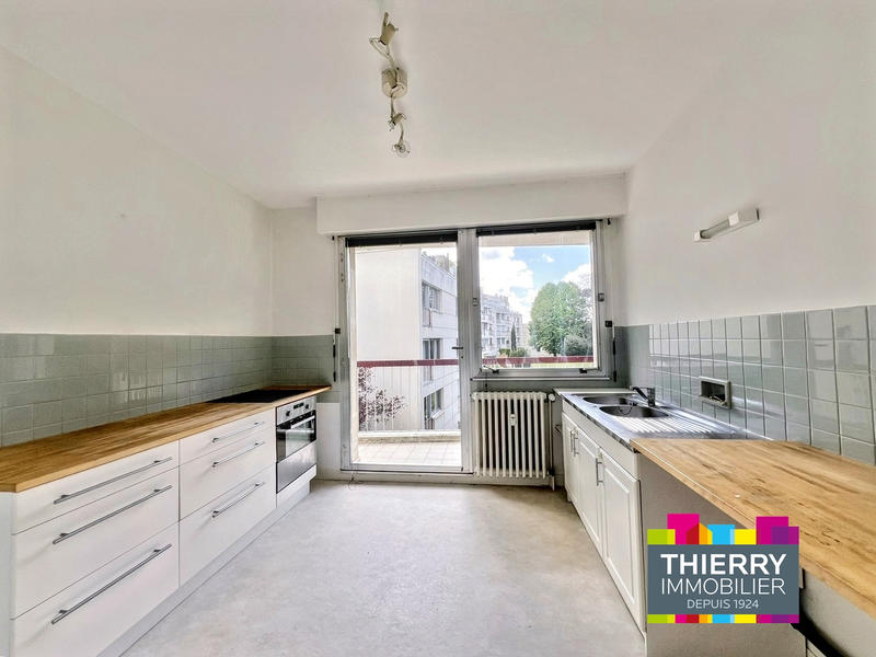 Appartement - 100 m² - 3 pièces