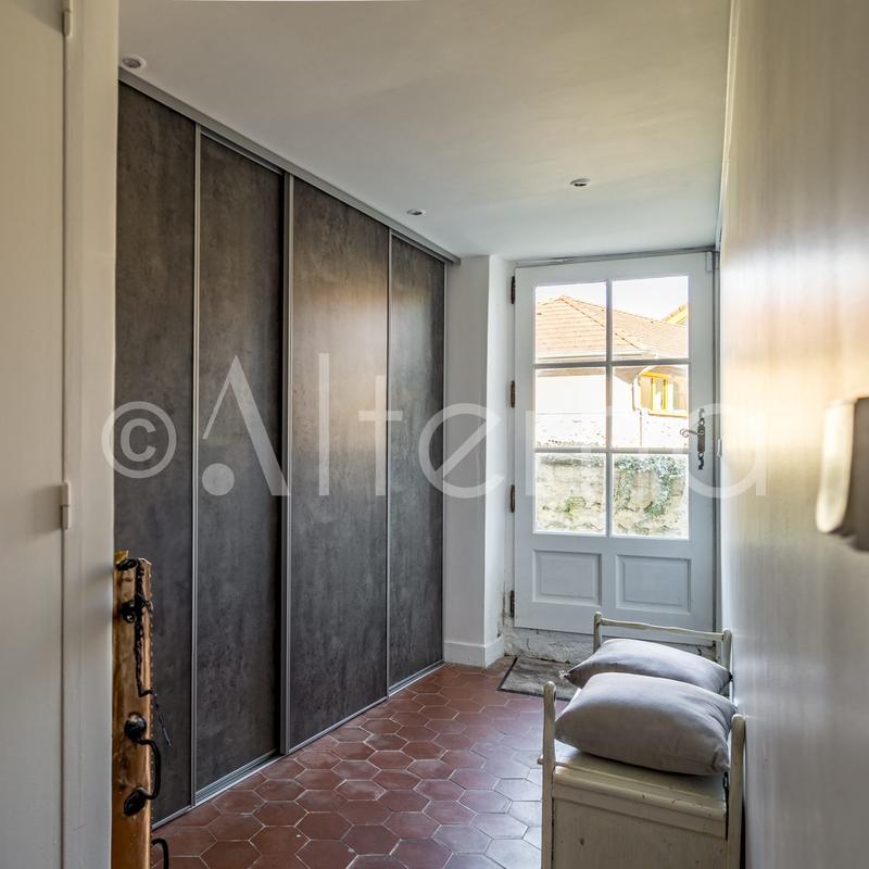 Maison - 350 m² - 12 pièces