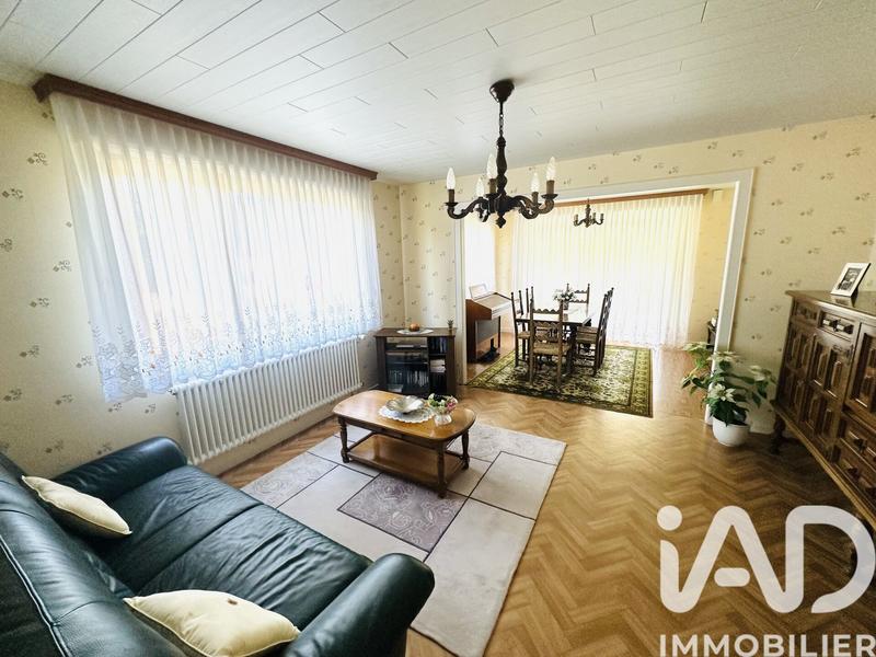 Maison - 121 m² - 6 pièces