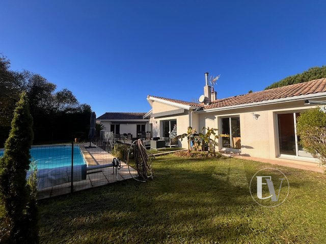 Villa - 170 m² - 6 pièces