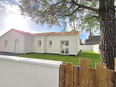 Maison - 104 m² - 4 pièces