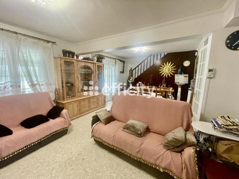 Maison - 150 m² - 6 pièces