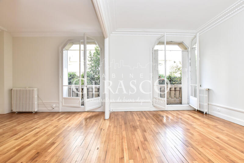 Appartement - 100 m² - 4 pièces