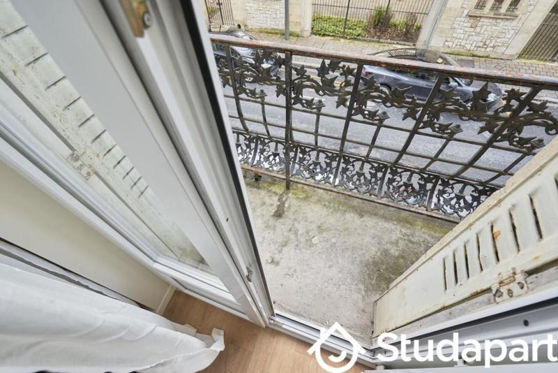 Chambre - 10 m² - 1 pièce