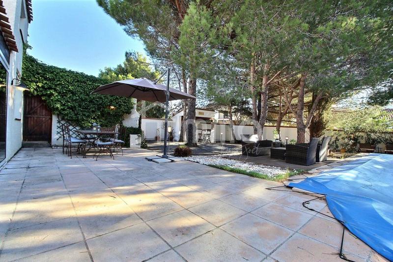 Villa - 189 m² - 7 pièces