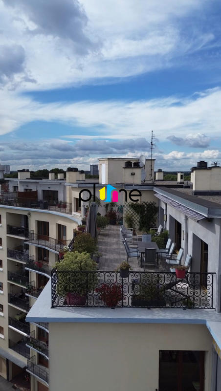 Appartement - 200 m² - 4 pièces