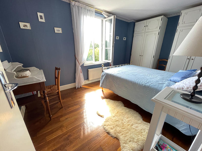 Maison - 185 m² - 7 pièces