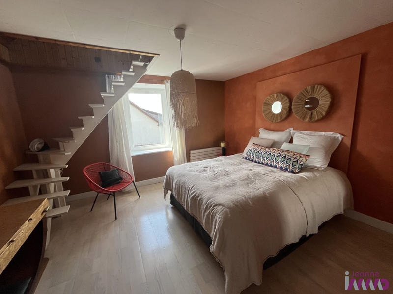 Maison - 197 m² - 7 pièces