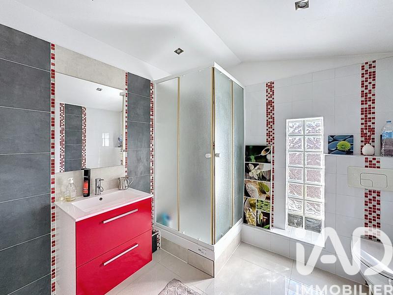 Maison - 175 m² - 7 pièces