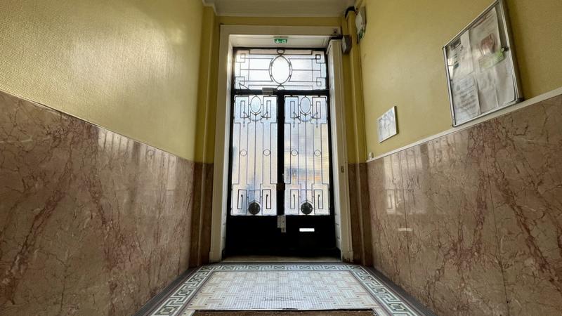 Appartement - 86 m² - 2 pièces