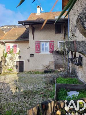 Maison - 100 m² - 4 pièces