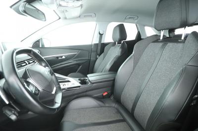 Peugeot 3008 1.5 Blue-HDi Allure Business Eat8 130 ch