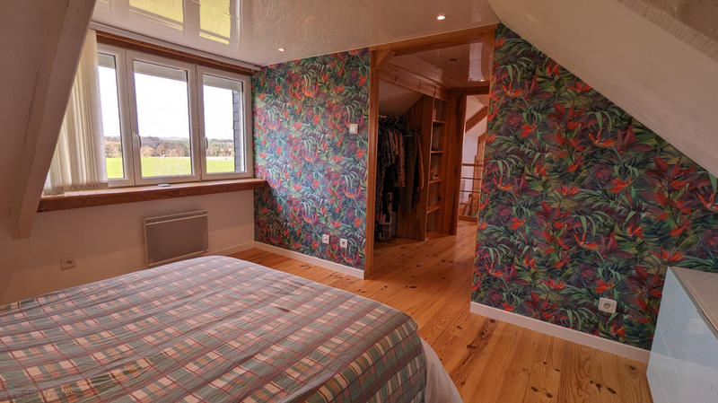 Maison - 185 m² - 9 pièces