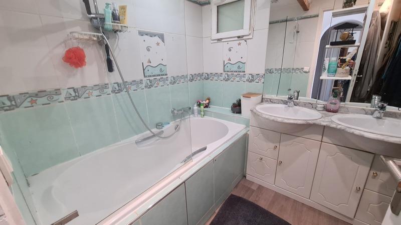 Maison - 75 m² - 5 pièces