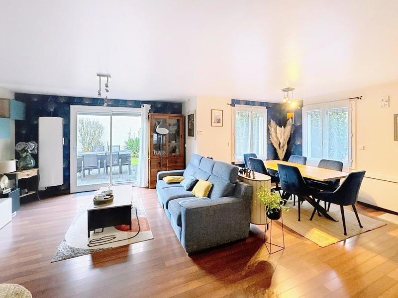 Maison - 127 m² - 6 pièces