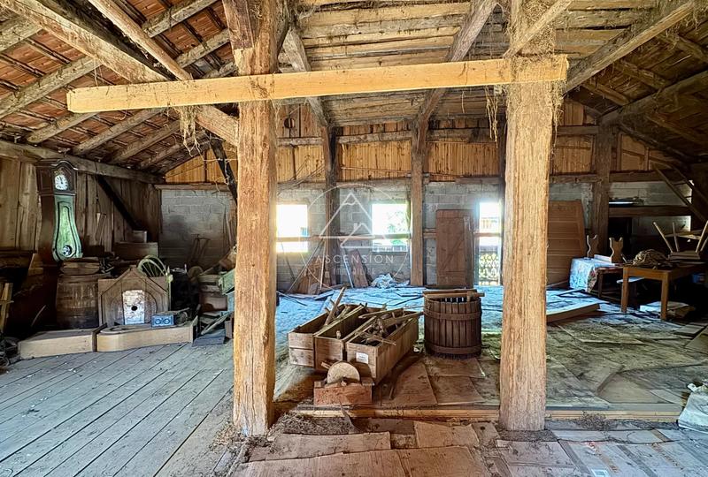 Châlet - 220 m² - 7 pièces