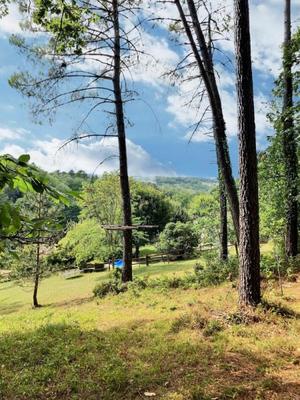 Maison - 216 m² - 9 pièces