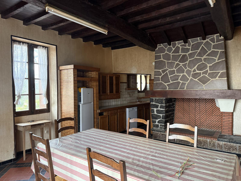 Maison - 235 m² - 8 pièces