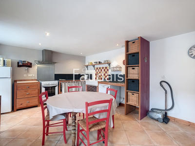 Maison - 104 m² - 5 pièces