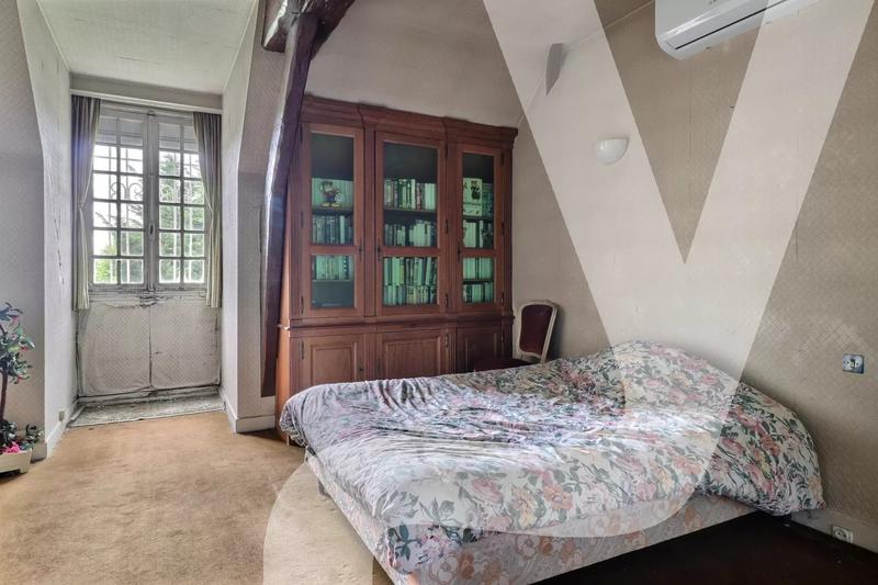 Maison de ville - 325 m² - 11 pièces