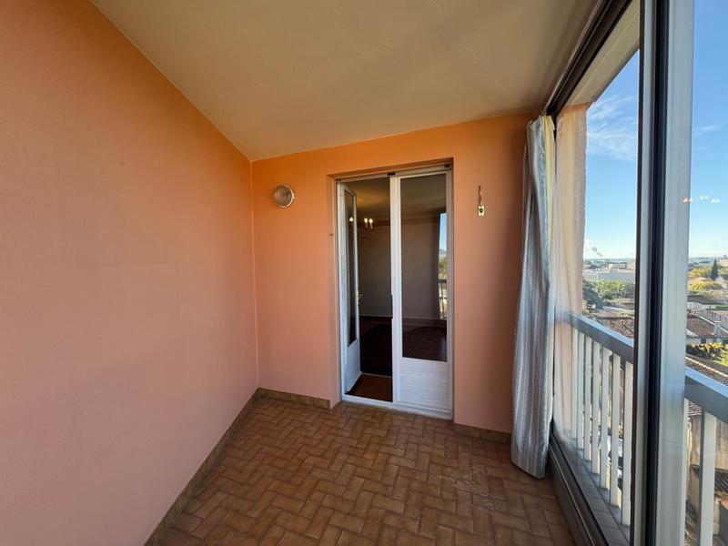 Appartement - 80 m² - 3 pièces