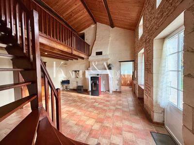 Maison - 122 m² - 5 pièces