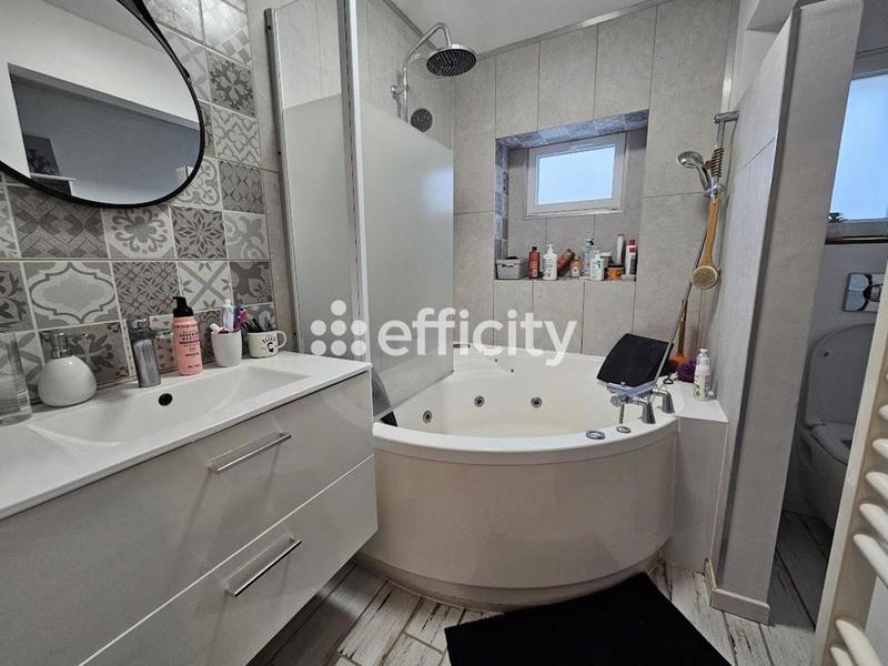 Maison - 77 m² - 3 pièces