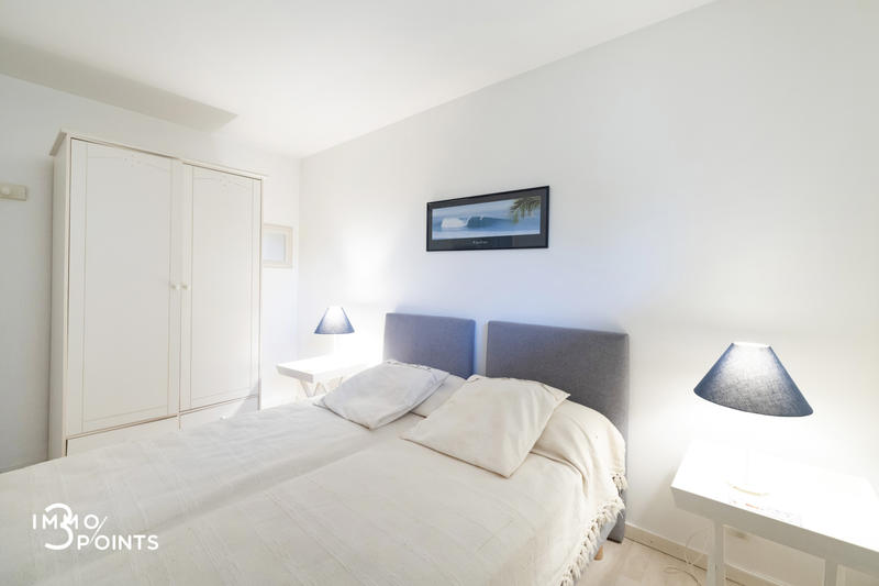 Villa - 275 m² - 16 pièces