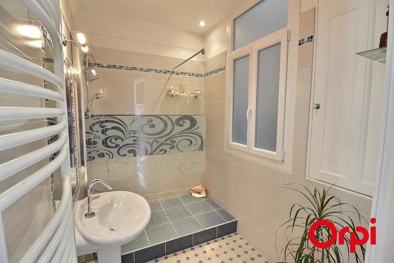 Penthouse - 90 m² - 3 pièces