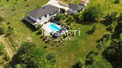 Maison - 135 m² - 4 pièces