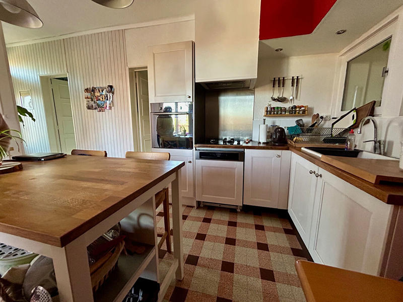 Maison - 90 m² - 5 pièces