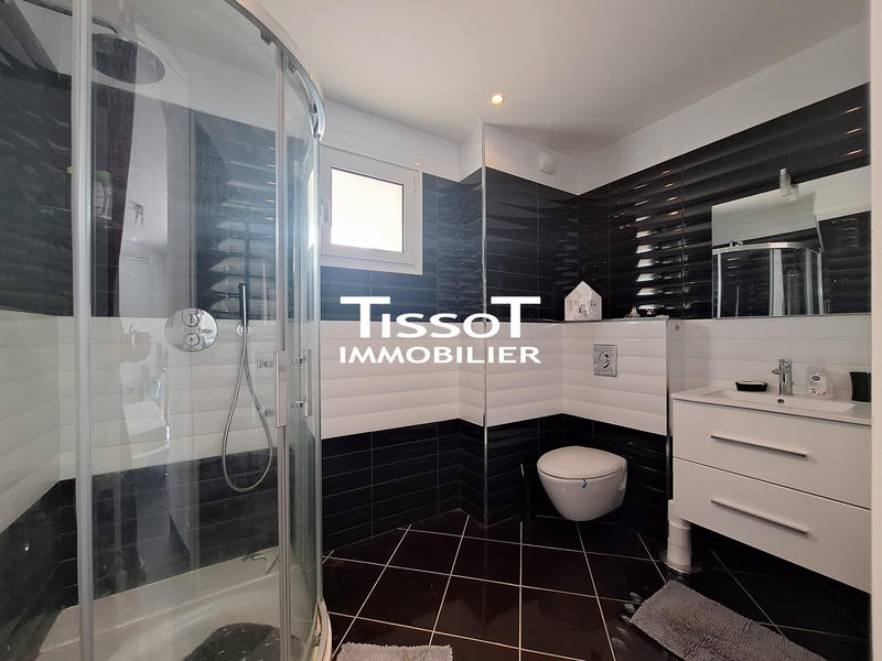 Maison contemporaine - 192 m² - 6 pièces