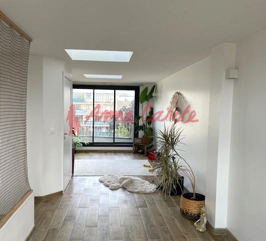 Maison - 187 m² - 8 pièces