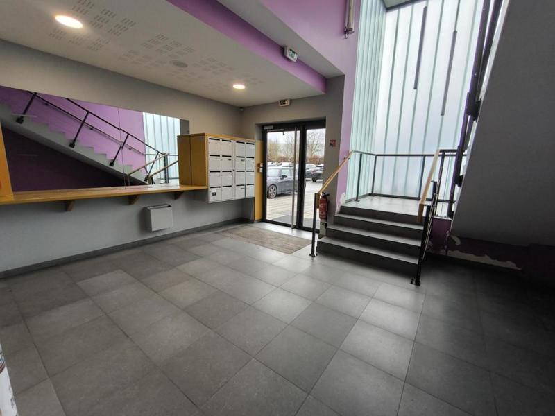 Bureau - 60 m² - 1 pièce