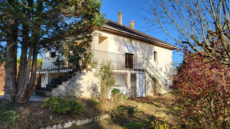 Maison - 115 m² - 8 pièces