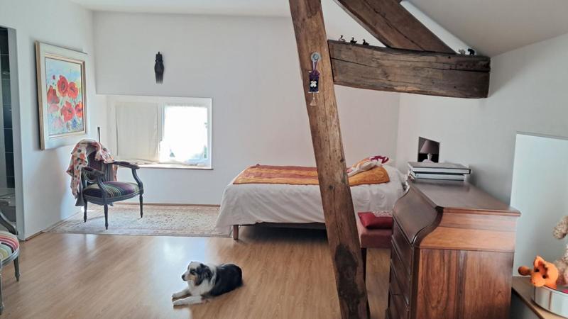 Propriété - 220 m² - 8 pièces