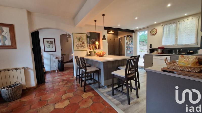 Maison - 166 m² - 6 pièces