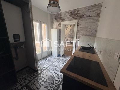 Local commercial - 100 m² - 6 pièces